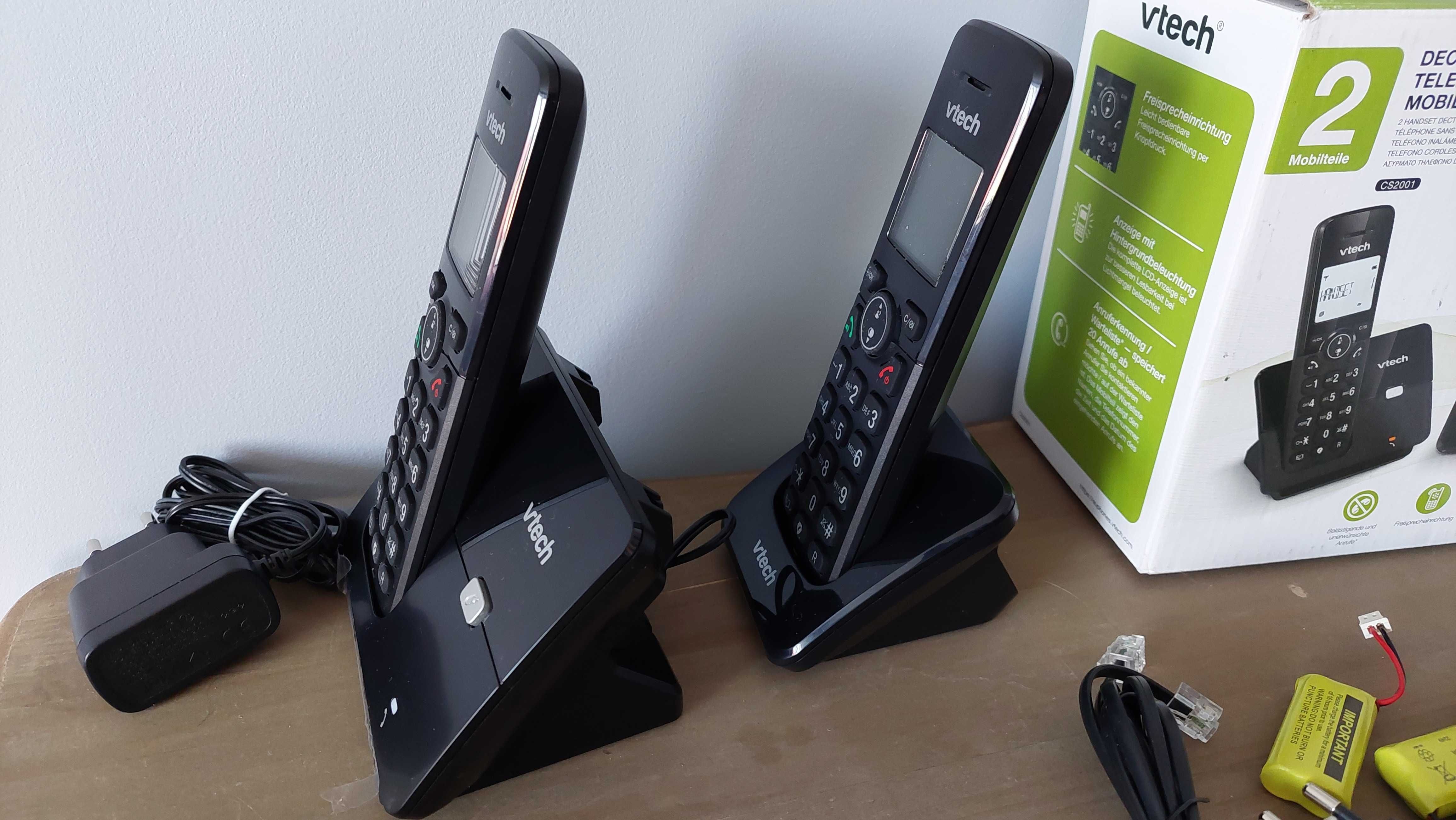 Telefon bezprzewodowy z dwiema słuchawkami Vtech CS2001.