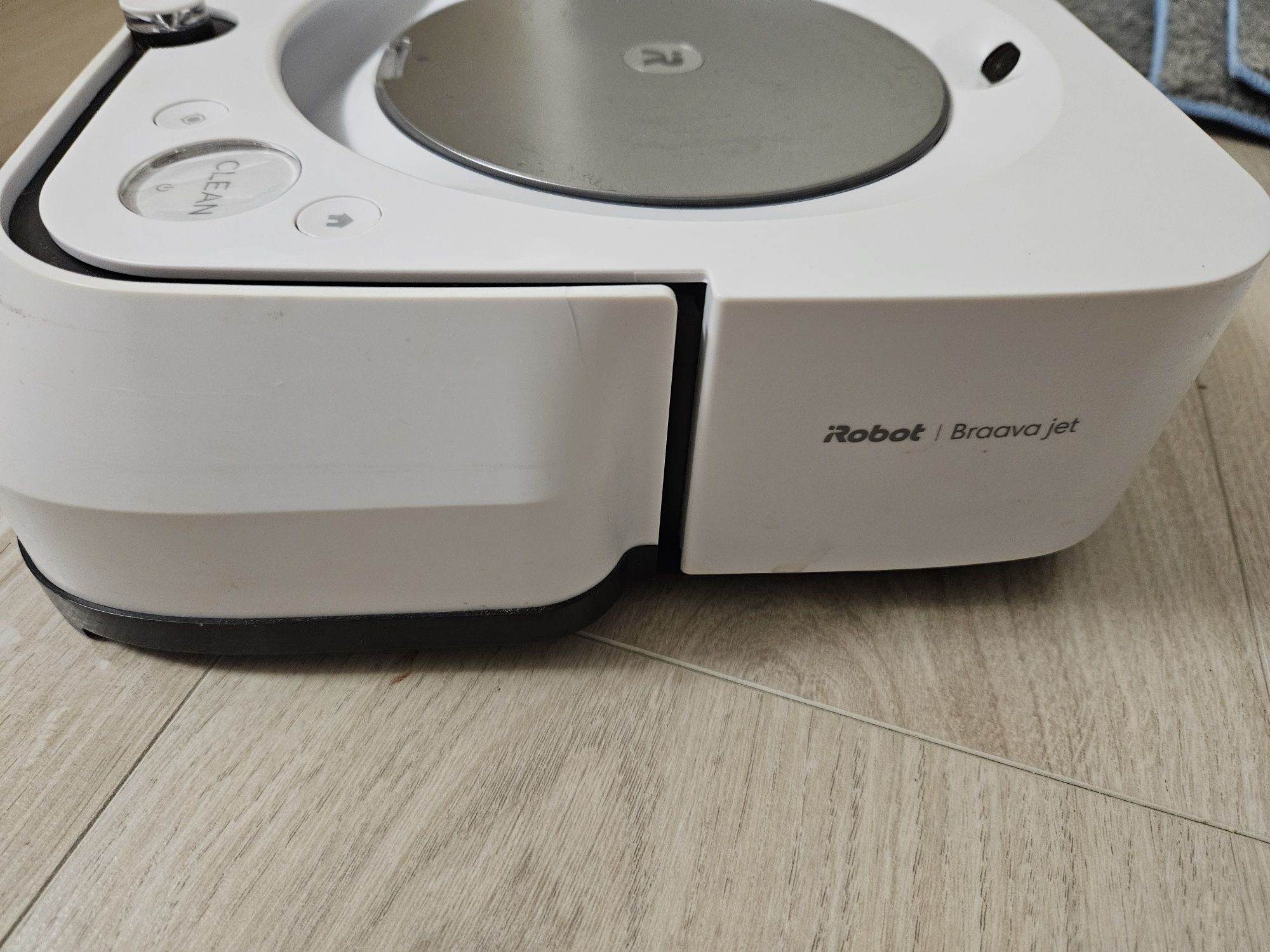 I robot braava jet m6