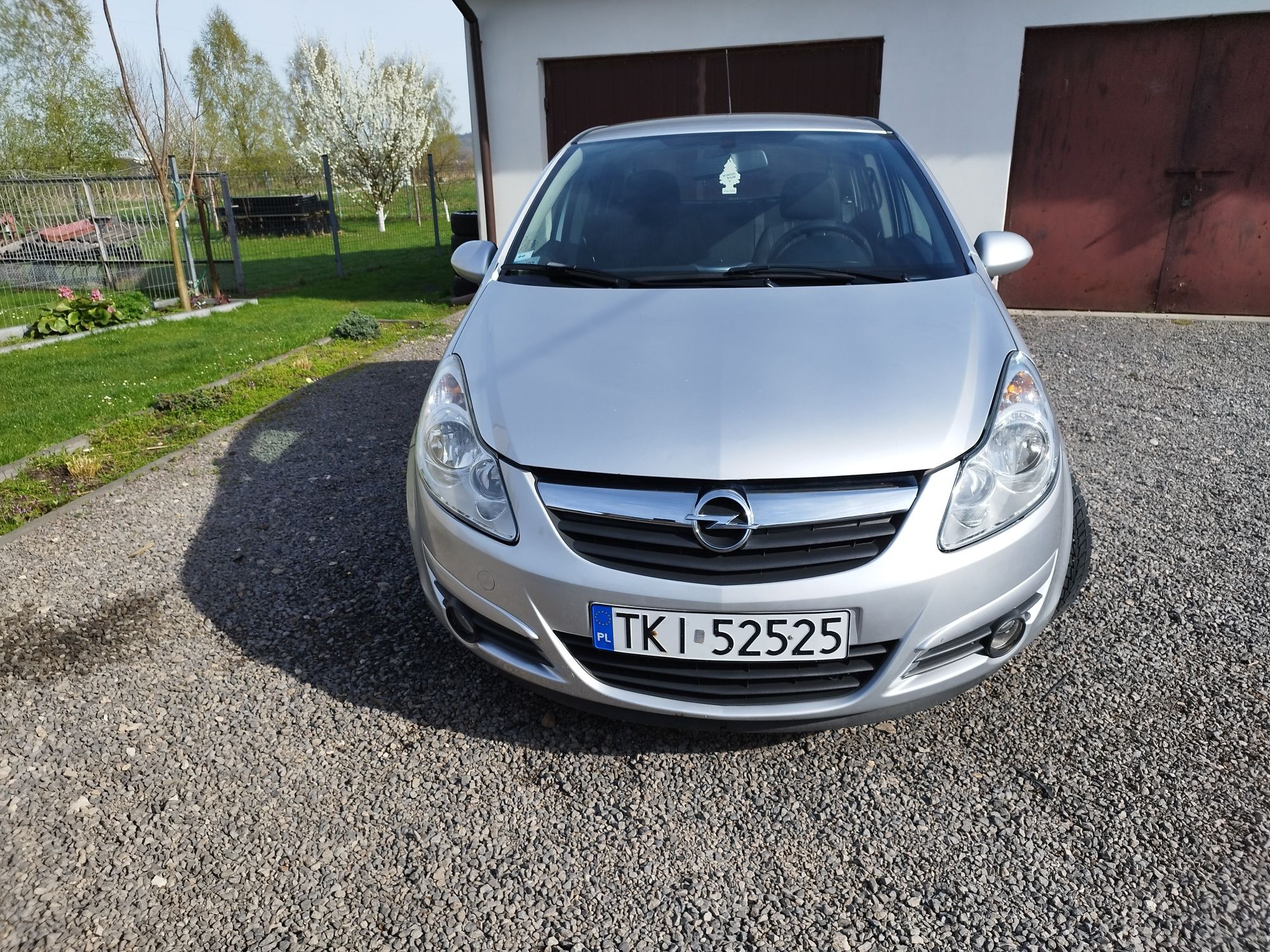 Opel Corsa 1.2 80 koni 1 właściciel w pl 10lat