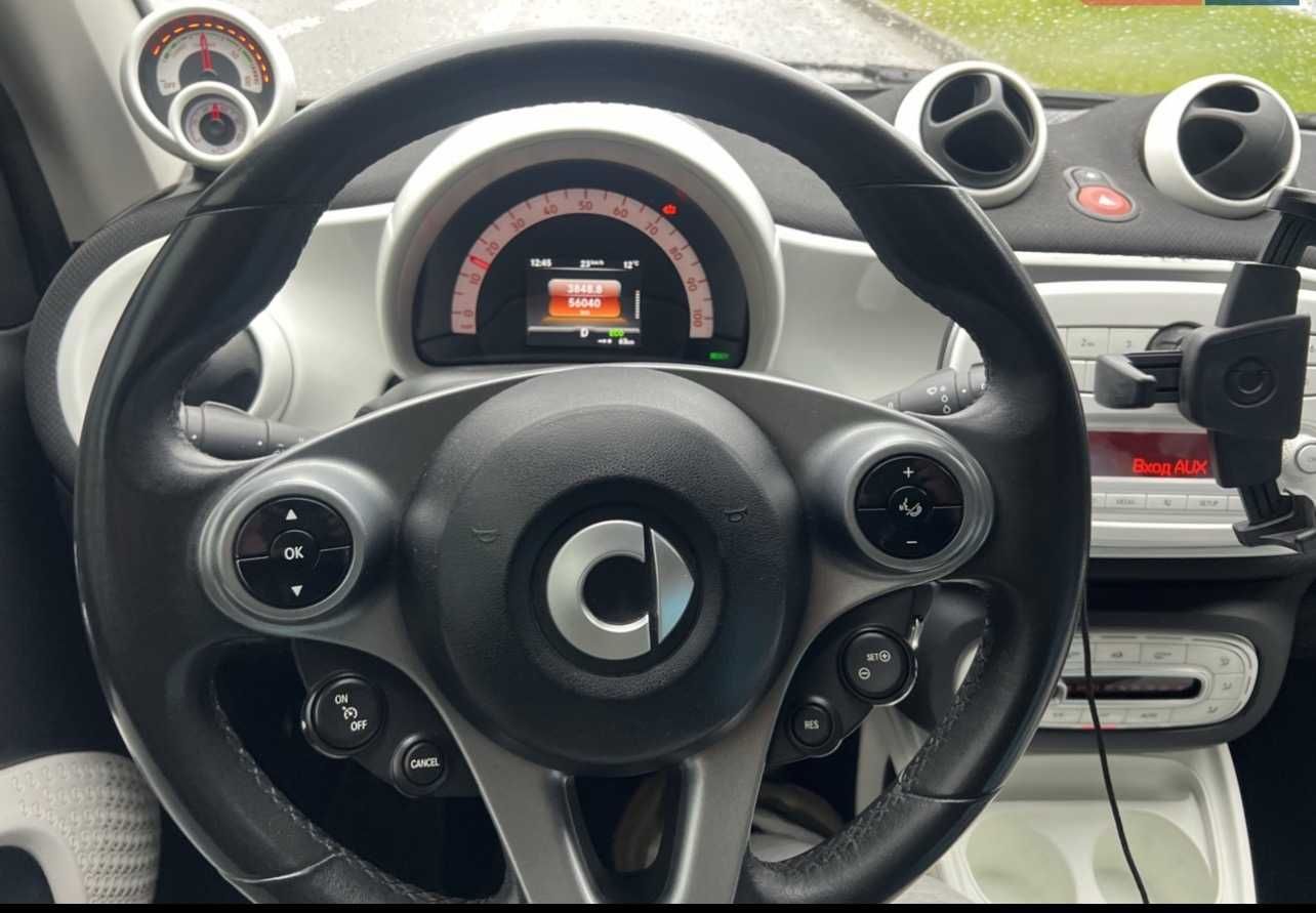 Продам Smart Forfour