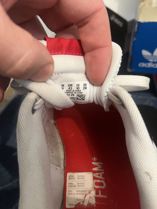 Кросівки адидас легки та максимально зручні