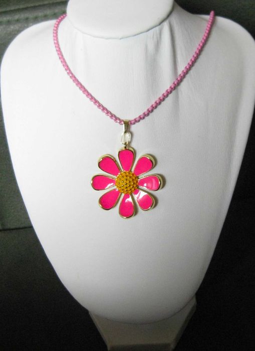 Colar Esmaltado Rosa c/ Flor Esmaltada Rosa NOVO