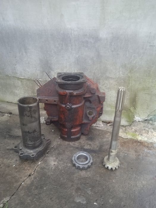 Продам запчастини до переднього моста МТЗ 82