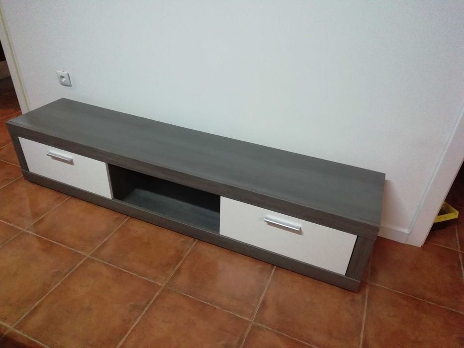 móvel de televisão
