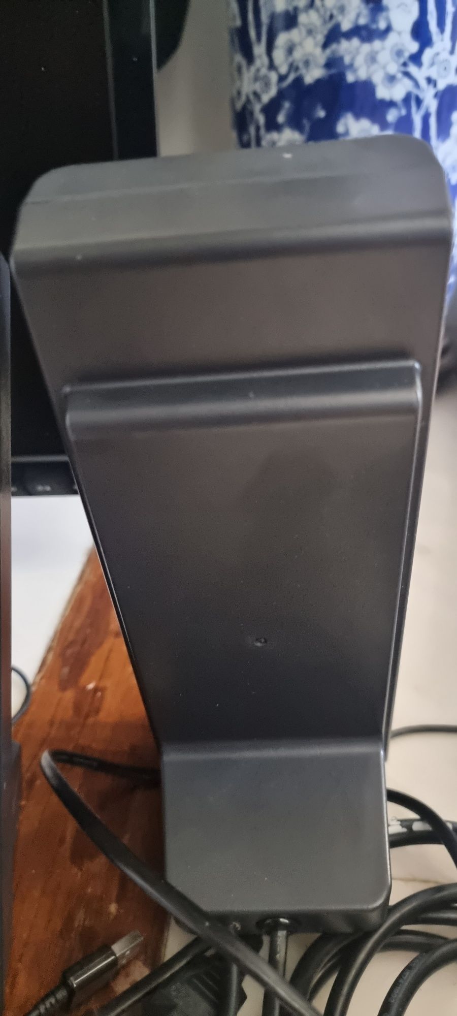 Monitor Asus 27 polegadas e colunas logitech