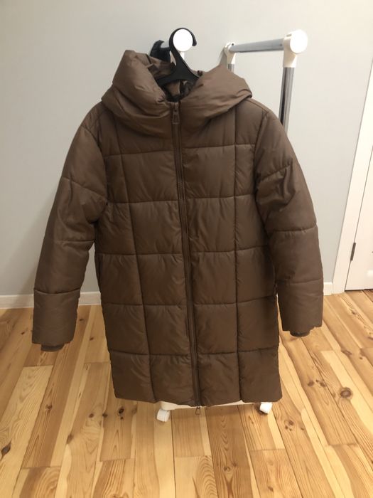 Зимова куртка коричневого кольору