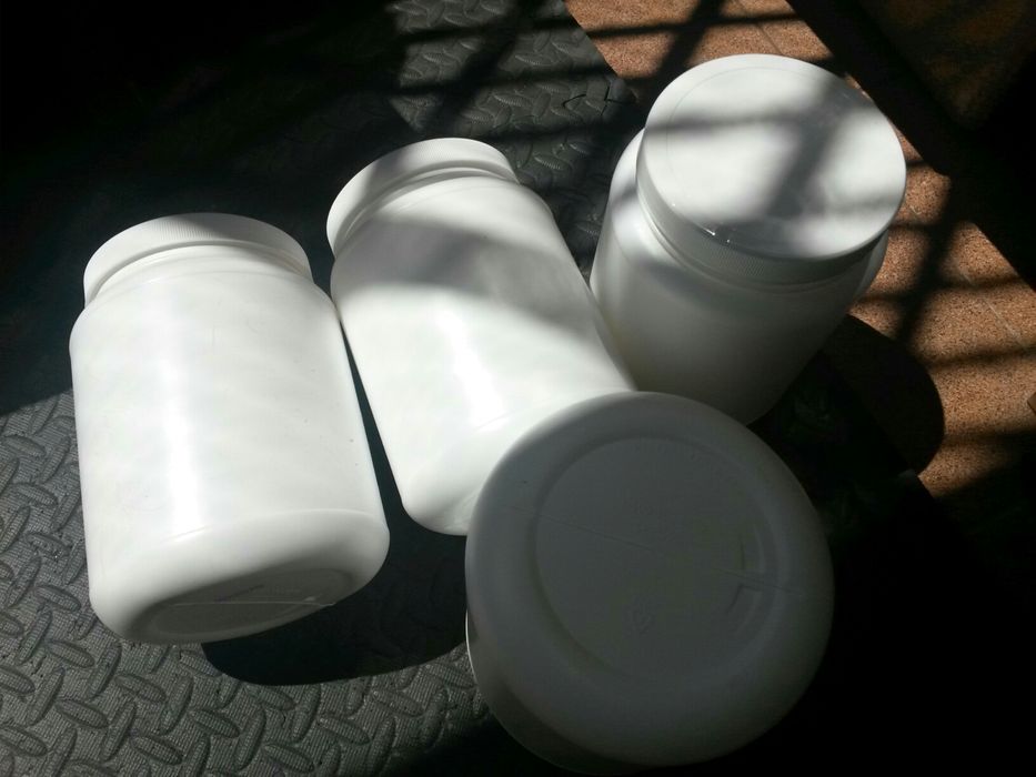 Pojemniki plastikowe  2500cc 110/120-400 HDPE canyonplastics