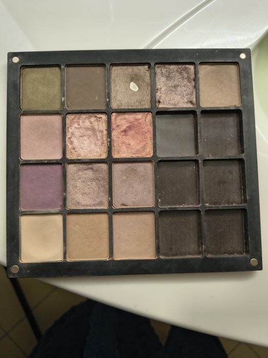 Cienie Inglot stan jak na zdjęciu