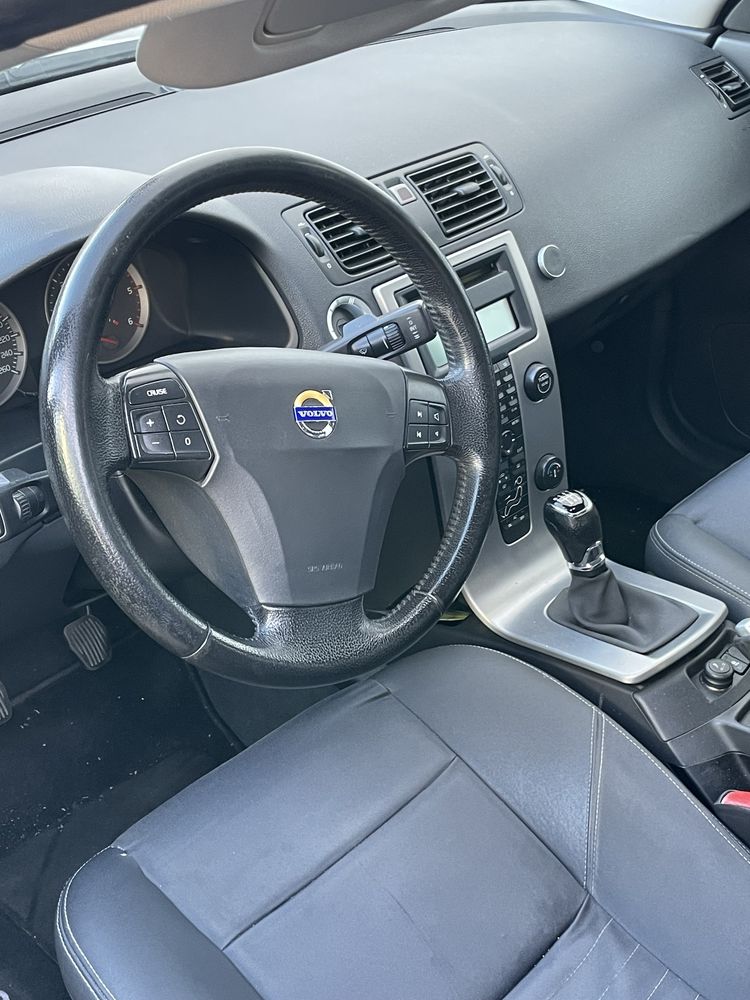 Volvo s40 2.0 como novo