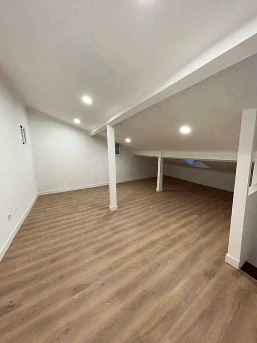 Excelente moradia T2 Remodelada em Setúbal – Excelente Localização
