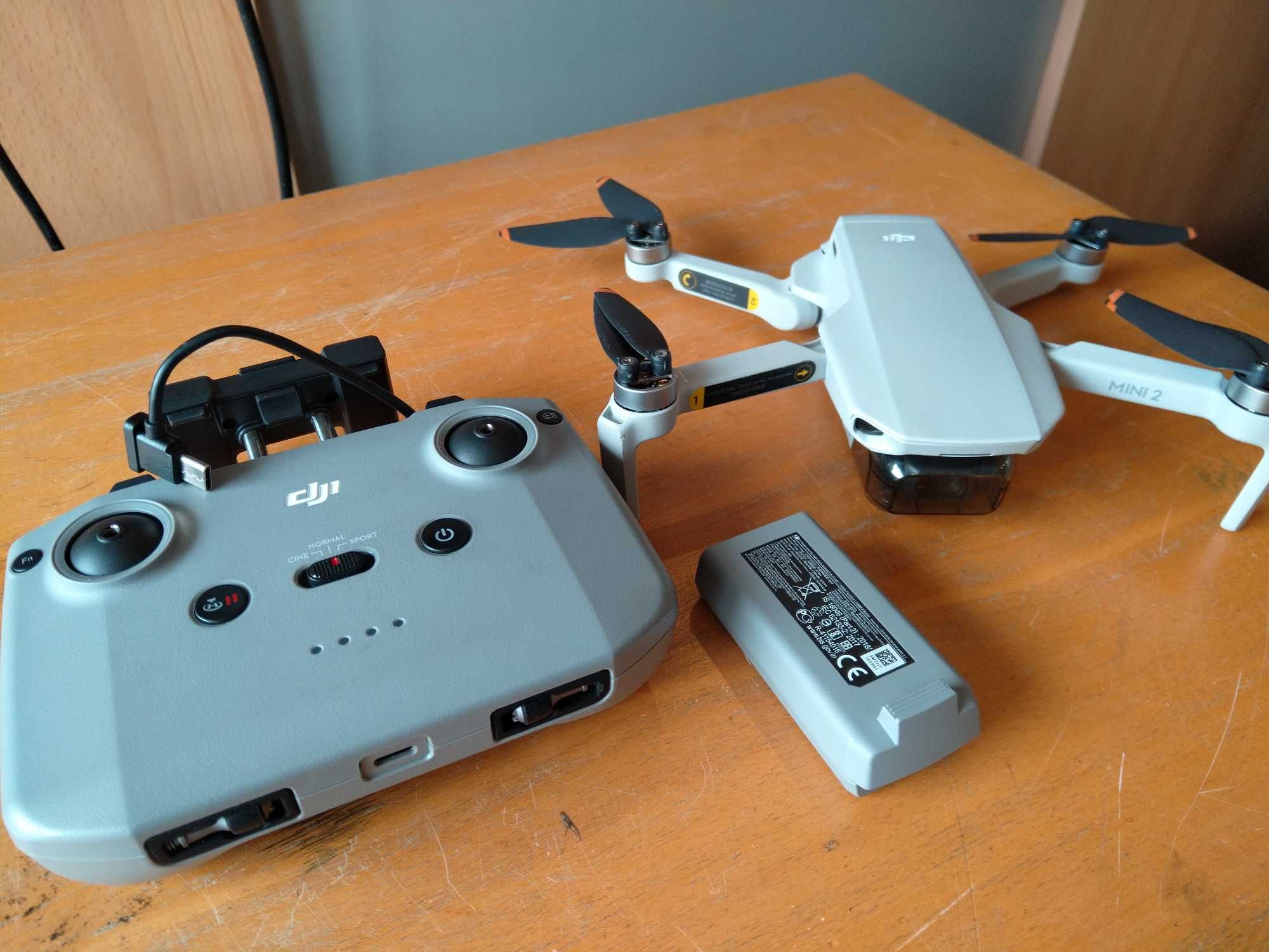 Dron DJI Mini 2 Fly 4K (Mavic Mini 2)