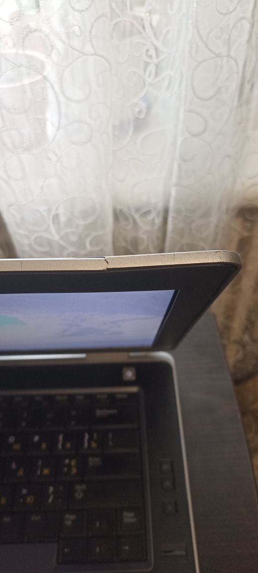 Срочно Ноутбук Dell Latitude E6430 i5-3, 4Гб, ssd128
Intel Core i5-3