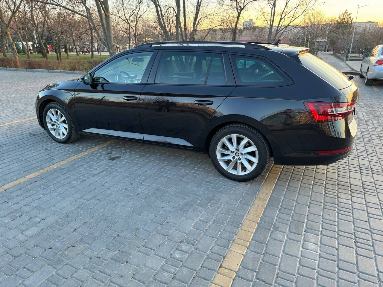 Продам skoda superb