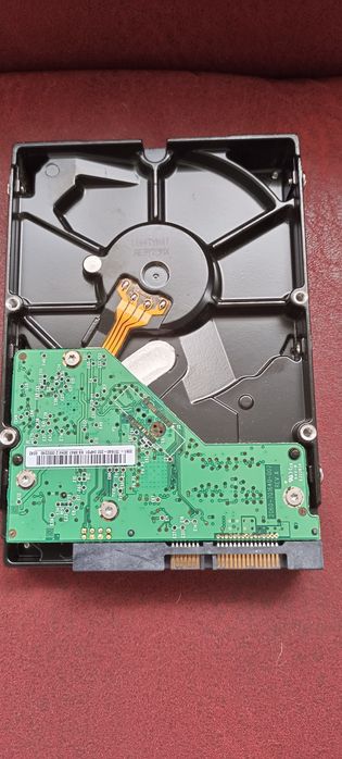 Продам жёсткий диск на 320GB в хорошем рабочем состоянии