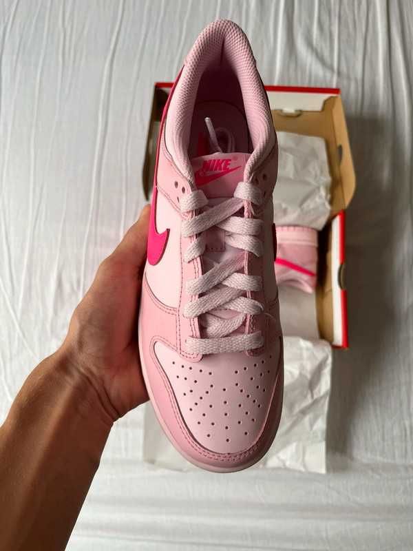 Nike Dunk Low Triple Pink (GS) 40