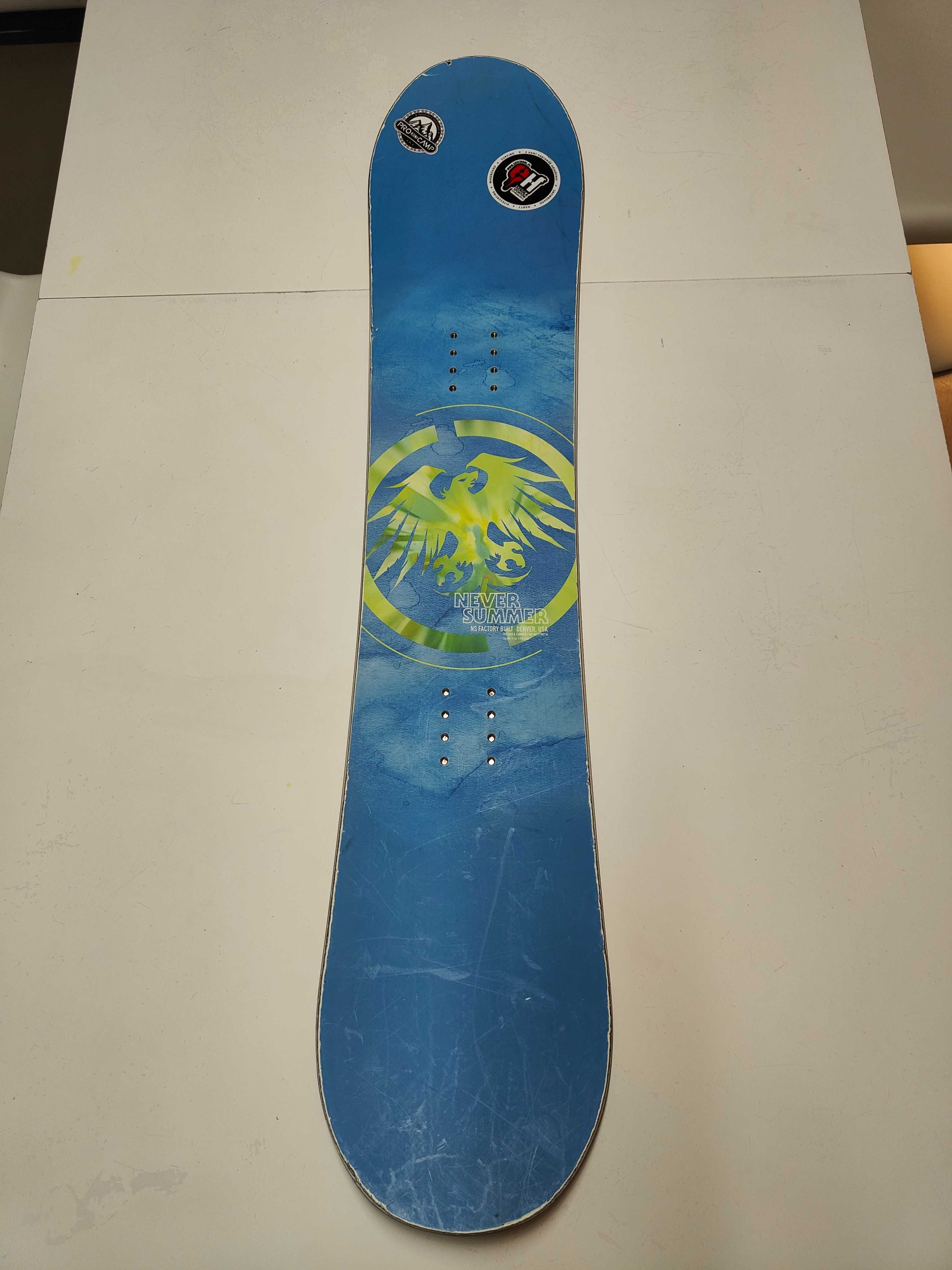 Snowboard młodzieżowy Never Summer Shredder 110 cm