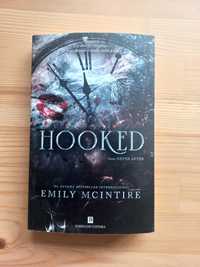 Livro "Hooked" Emily Mcintire