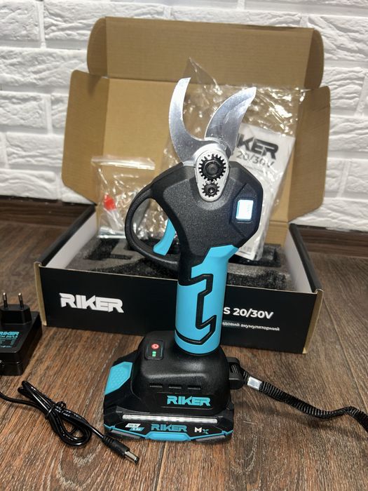 Секатор садовий акумуляторний RIKER RPS 20/30V (2 роки гарантії)