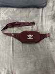 Поясная сумка adidas