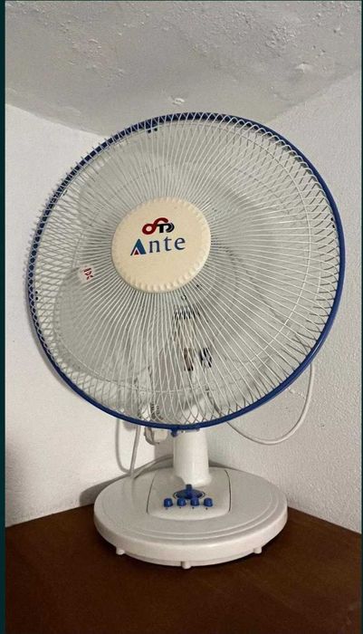 Ventoinha eléctrica marca Ante