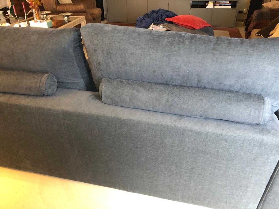 Sofá de 2 lugares da marca italiana Flexteam. Praticamente novo