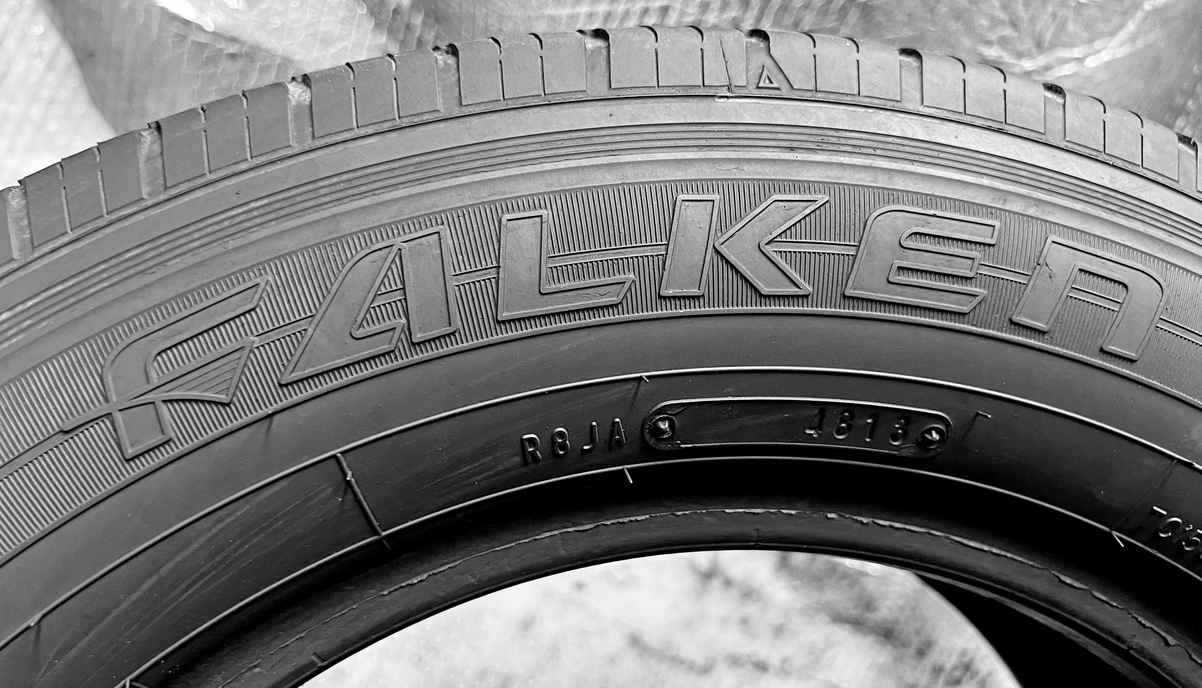 Шини Б/в 205.65.15c пара Falken