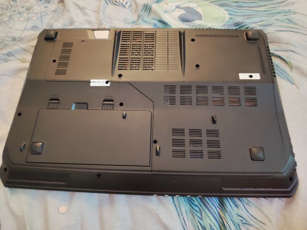 Laptop gamingowy MSI GT70. 17,3. Full HD. i7, 16DDR3, GTX, SSD+HDD.