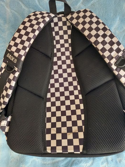 Plecak Back UP do szkoły, 20l, 3 komory, szachownica