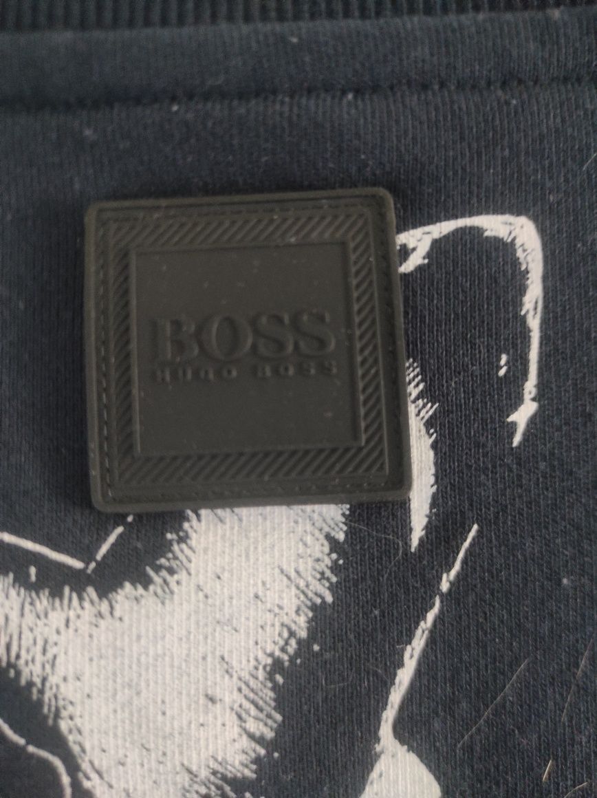 Sprzedam bluzę Hugo Boss męska