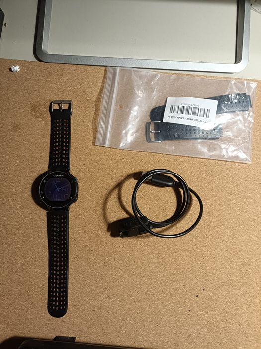 Garmin Forerunner® 235