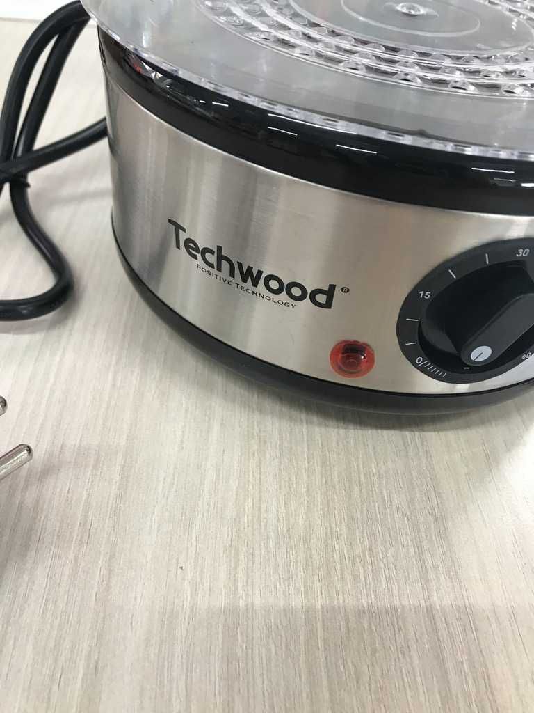 TECHWOOD TCV-364 Parowar 3-poziomowy