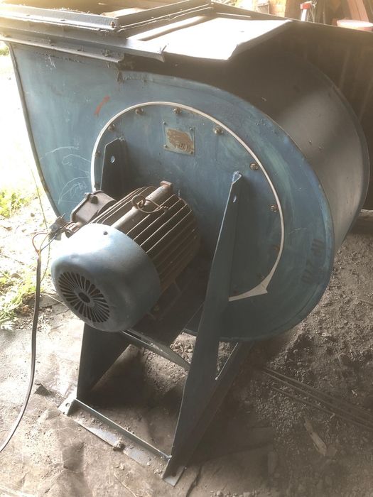 Витяжка вентиляційна промислова ракушка