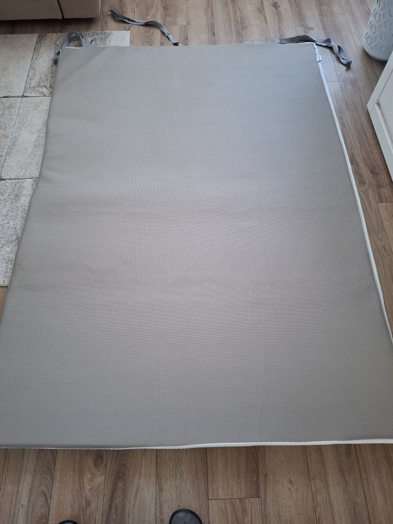 Sprzedam materac 140x200, dwu strony