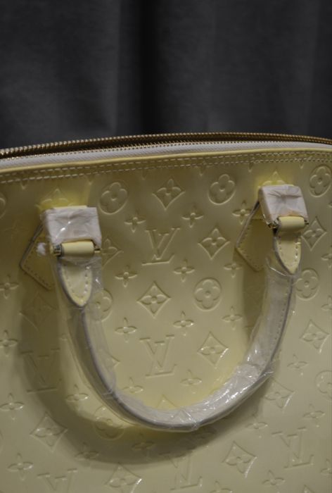 Сумка оригинал Louis Vuitton Alma GM