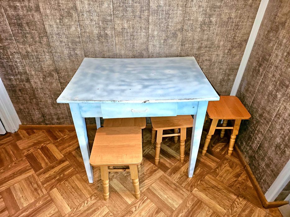 двох кімнатна квартира ПІВ-ЗАХІД меблі та побутова техніка. Валєріч