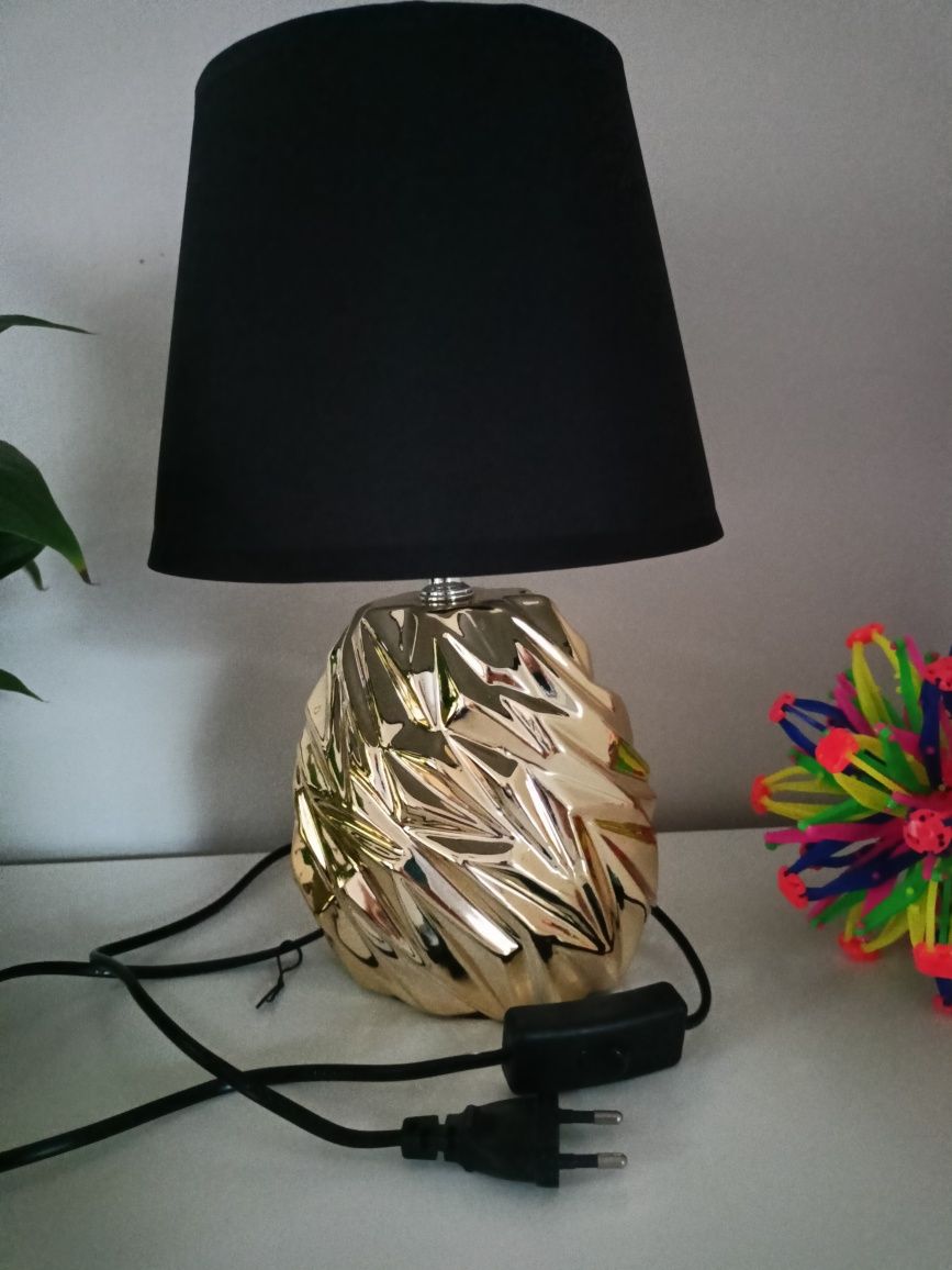 Lampa nocna do sypialni