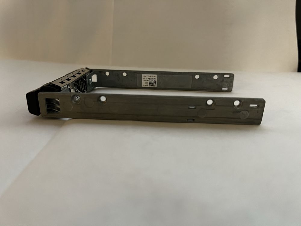 Ramka dysku do servera dell 2,5 sas sata orginał R610 R710 R620 Ssd
