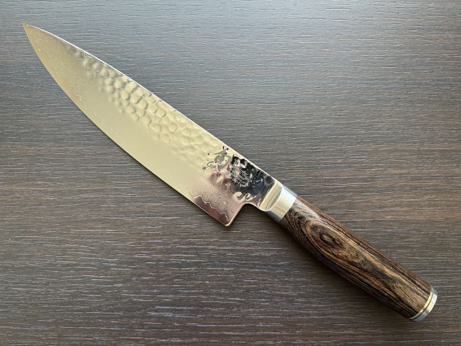 Японський професійний кухонний шеф-ніж Shun Premier