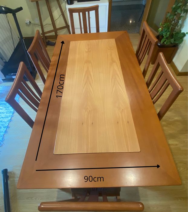 Conjunto de mesa + 6 cadeiras