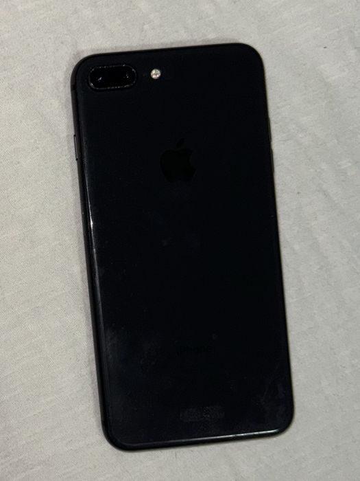 iPhone 8 Plus 64Gb Black Б/У