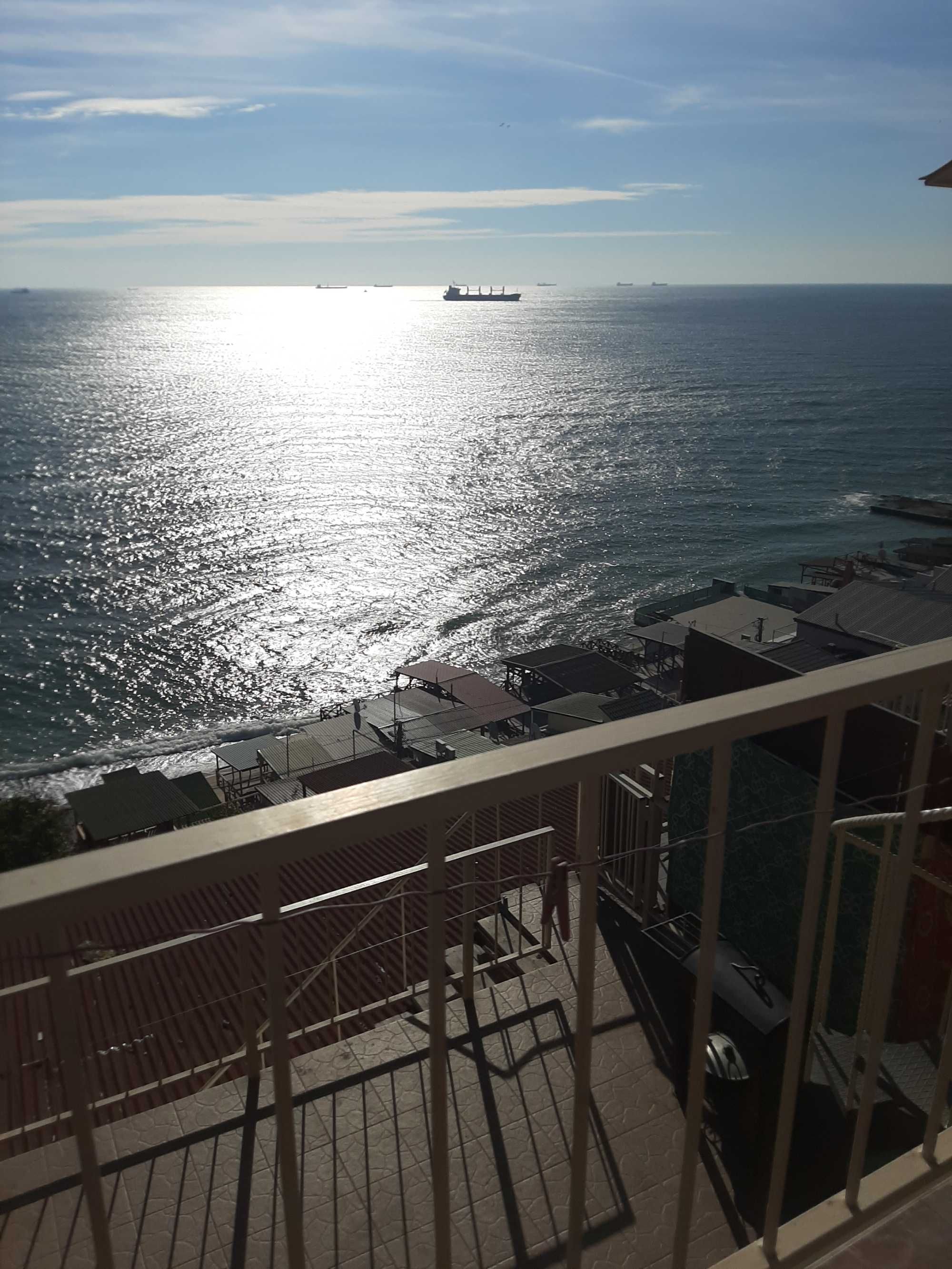 Здам дім біля моря в Одесі, Совіньйон
