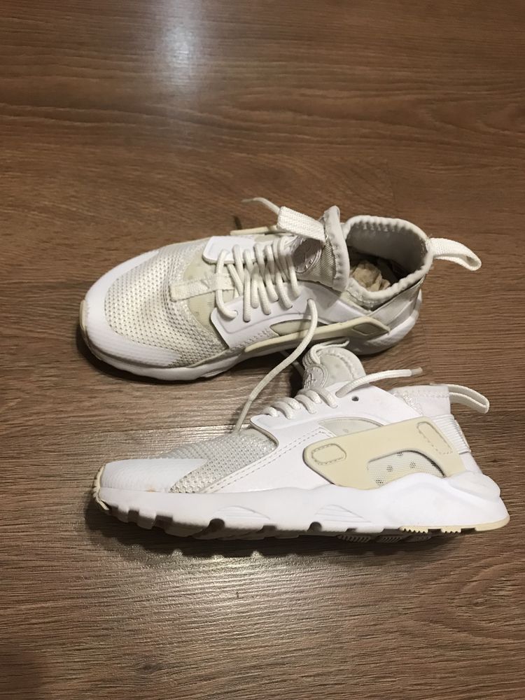 Кросівки Nike Huarache 28.5