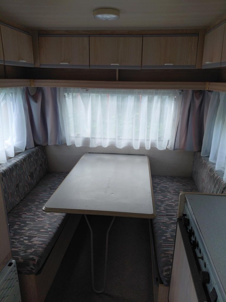 Przyczepa kempingowa Caravelair Bamba 330
