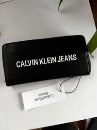 Portfrl damski czarny Calvin Klein Jeans