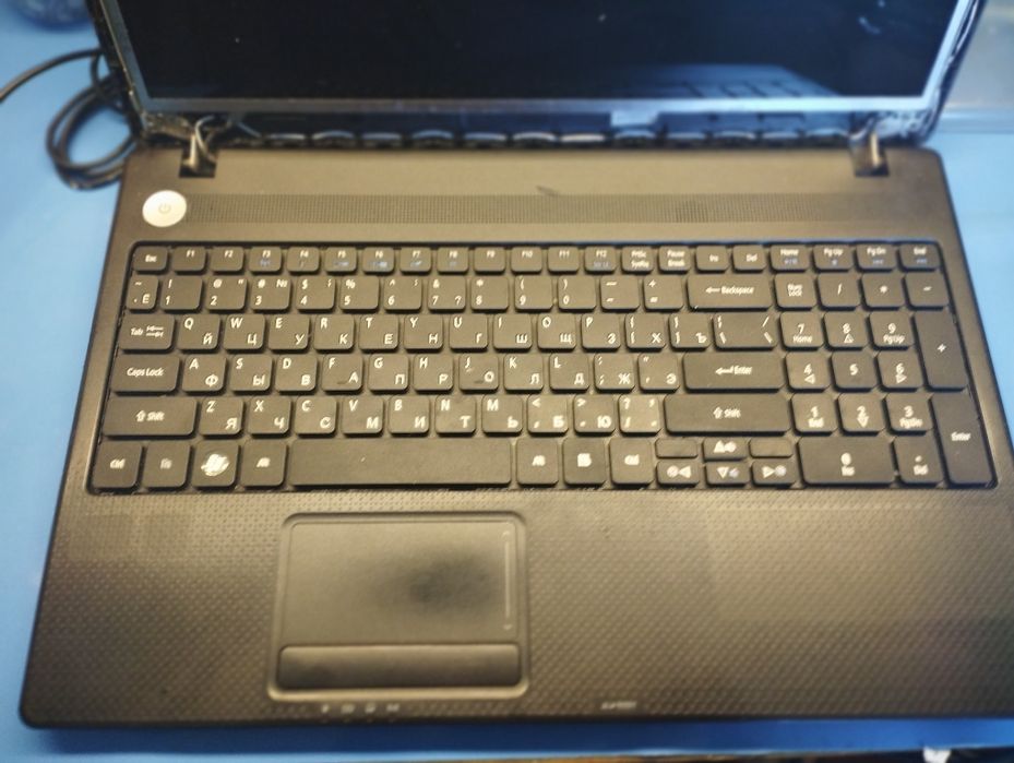 Ноутбук eMachines E732G