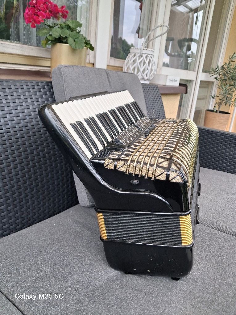 Akordeon Hohner Atlantic IV de luxe . Zamienię.