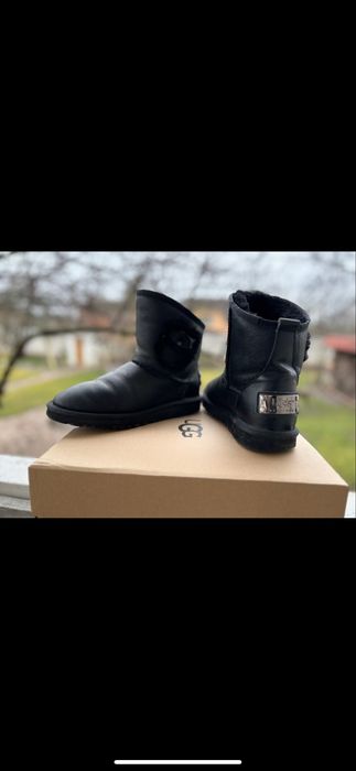 Чёрные угги UGG