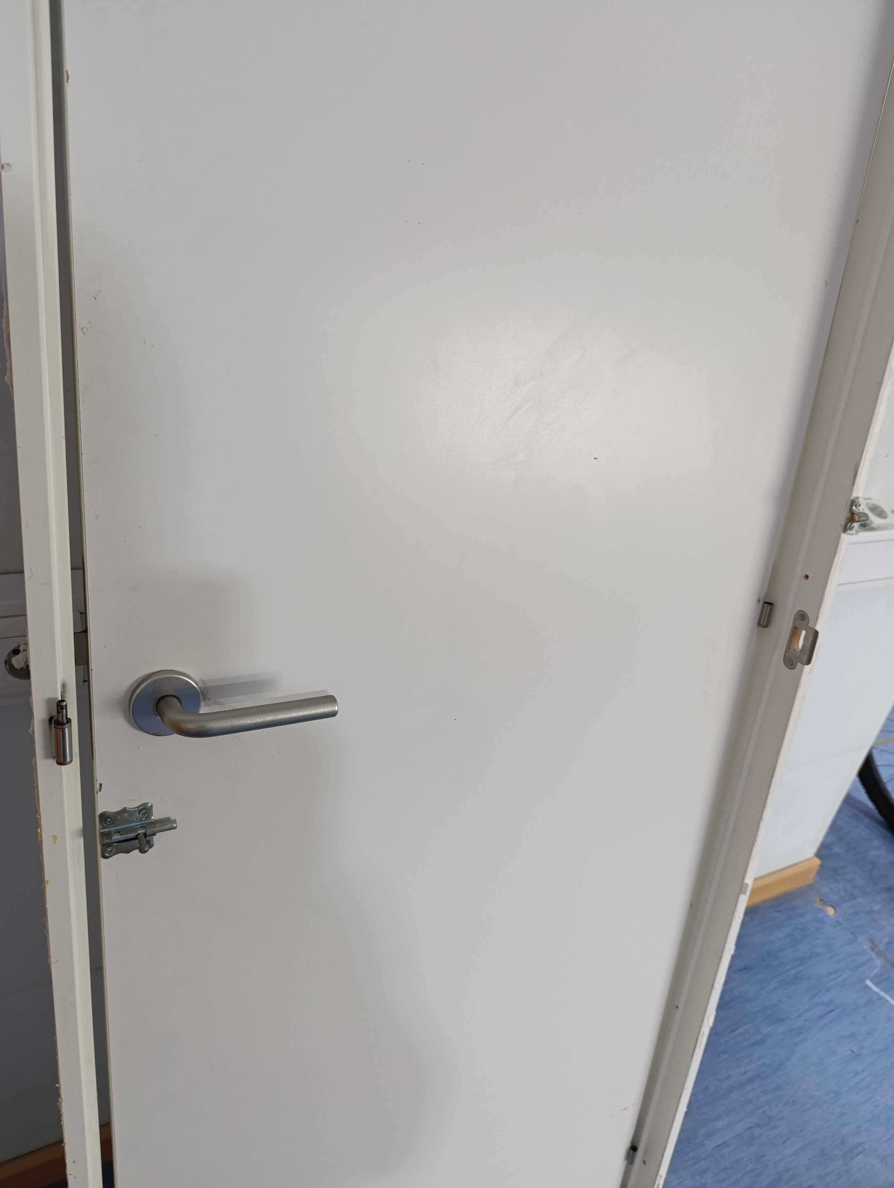 porta com fechadura