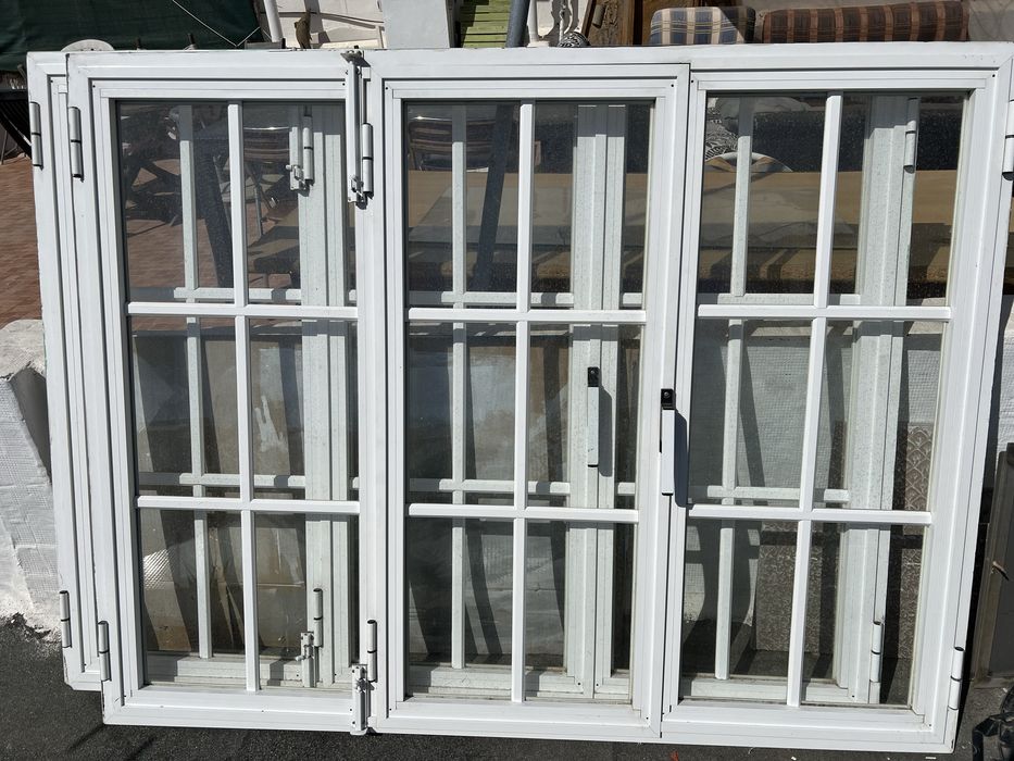 Janelas aluminio brancas