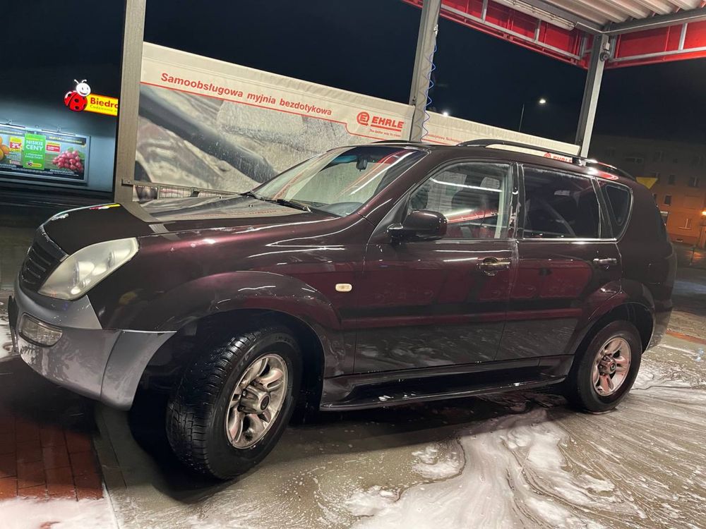 Sprzedam samochód SsangYong 2005roku